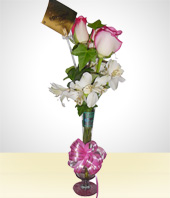 Delicadeza: Detalle de 3 rosas bicolor